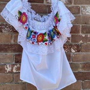 Authentic Mexican Folkloric Blouse. Floral embroidery. Lace. On/Off Shoulder XL